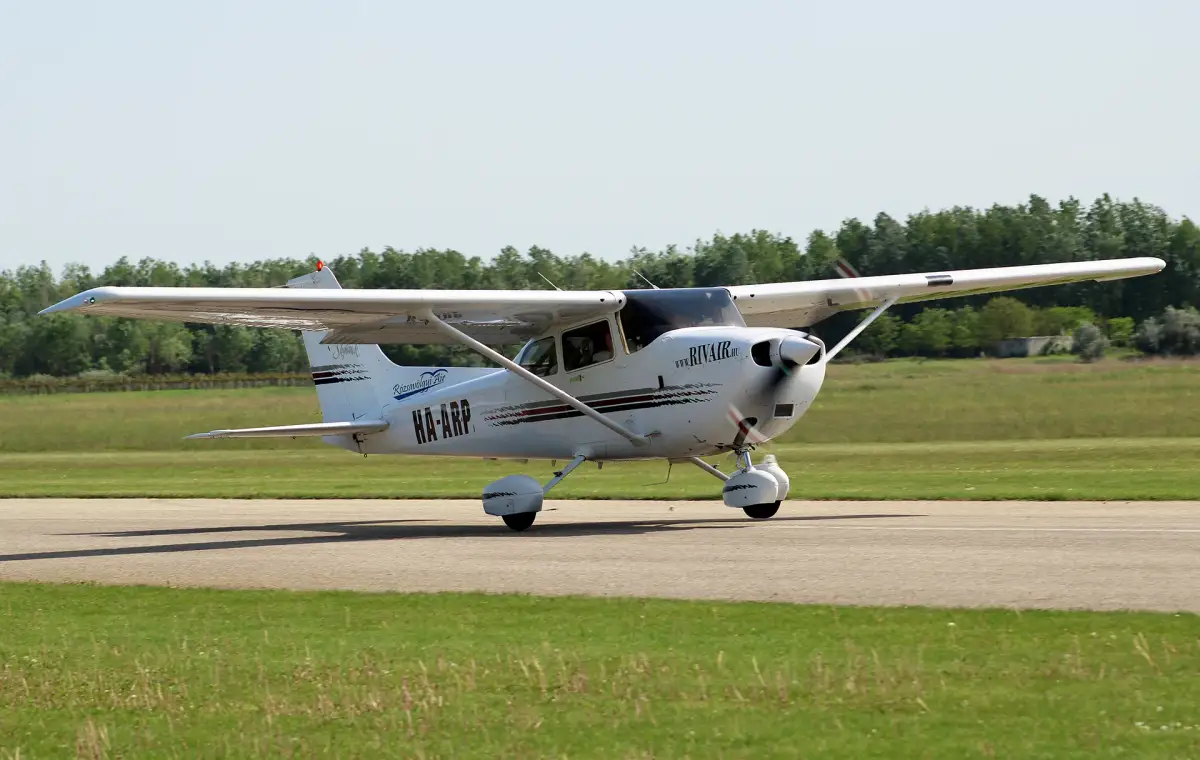Photo from RV Air Kft's website