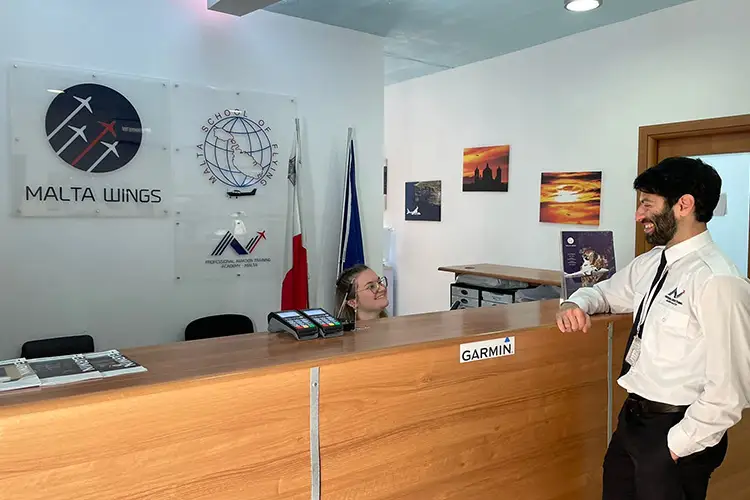 Photo from Malta School of Flying's website