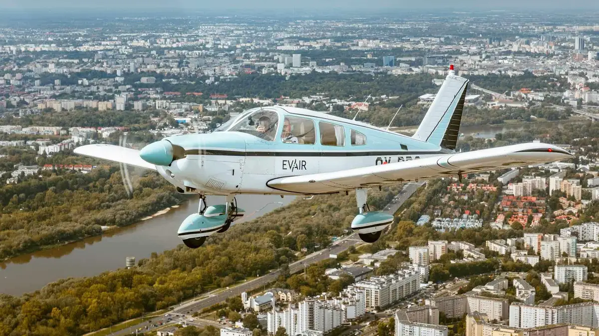 Foto von der Website von Pl.Ato.056 — Evair