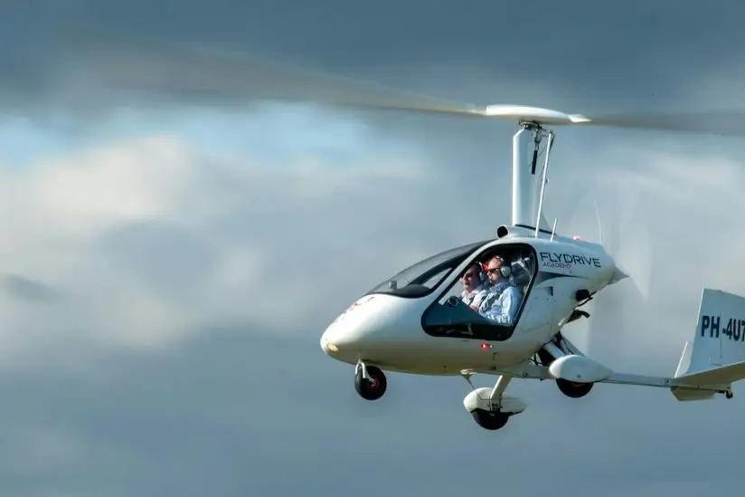 Photo from PAL-V FlyDrive Academy's website