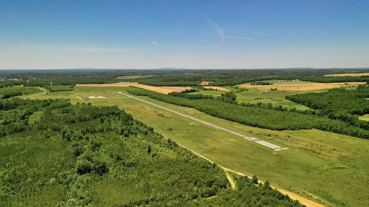 Photo from Smith Mountain Lake Aviation LLC's website