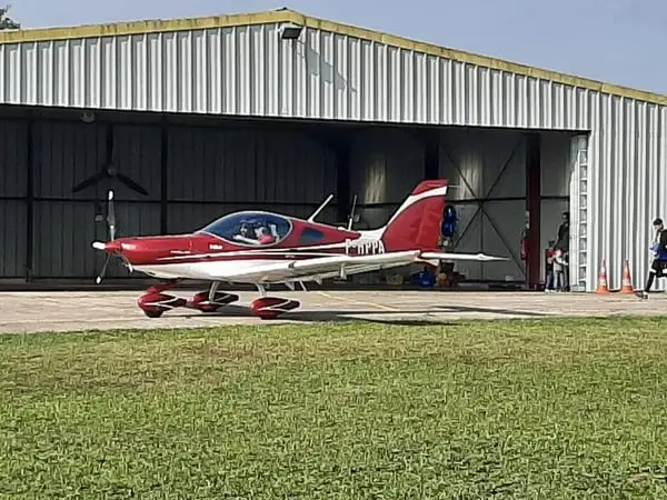 Photo from Aeroclub De Perouges's website