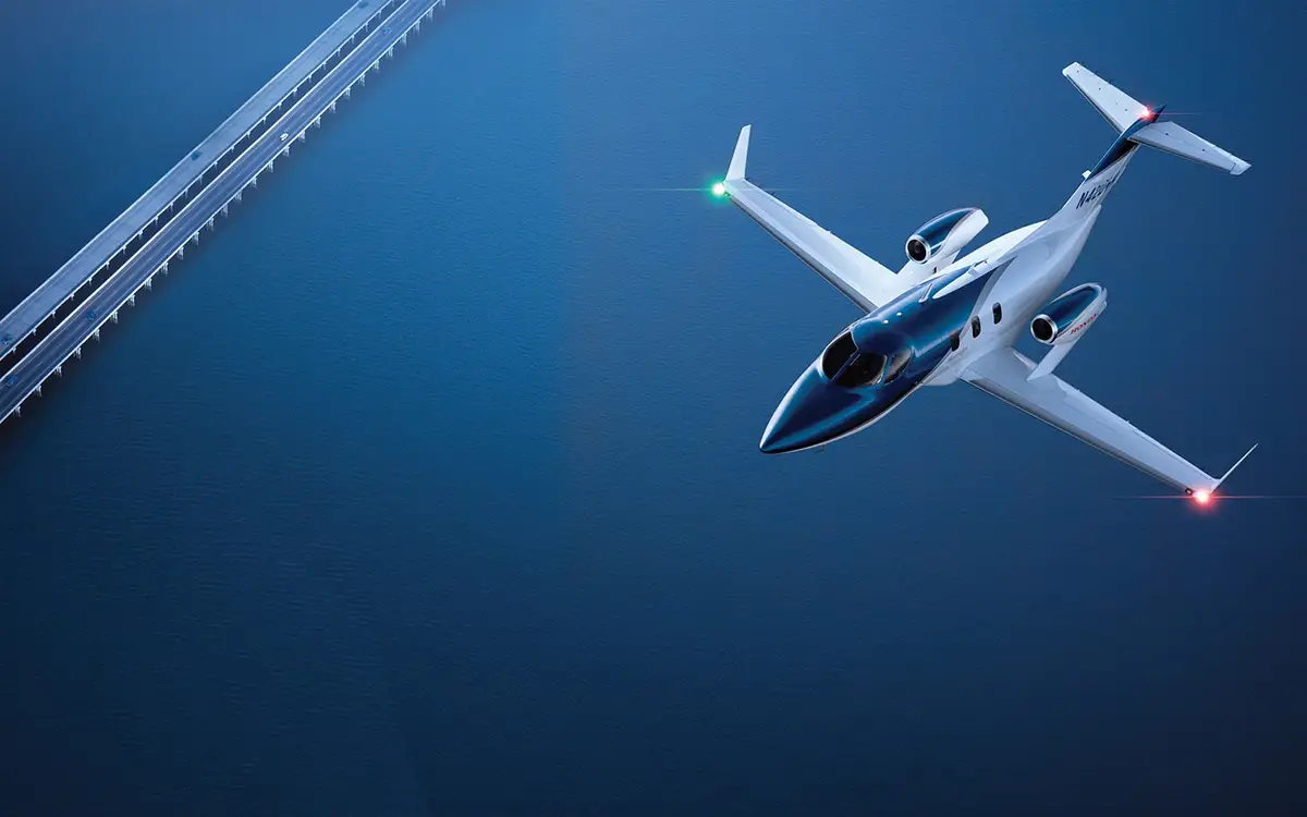 Photo from PL.ATO.065 — Skyway's website