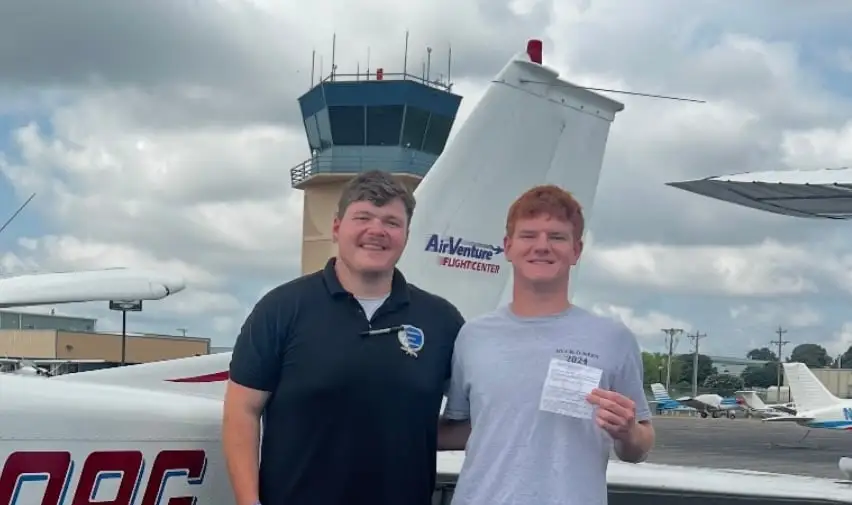 Photo du site web de Air Venture Flight Center