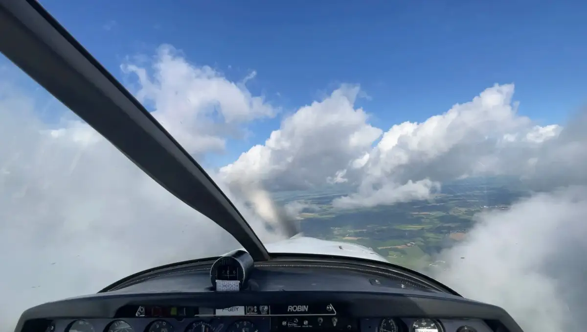 Photo from Aeroclub Du Pays Rochefortais's website