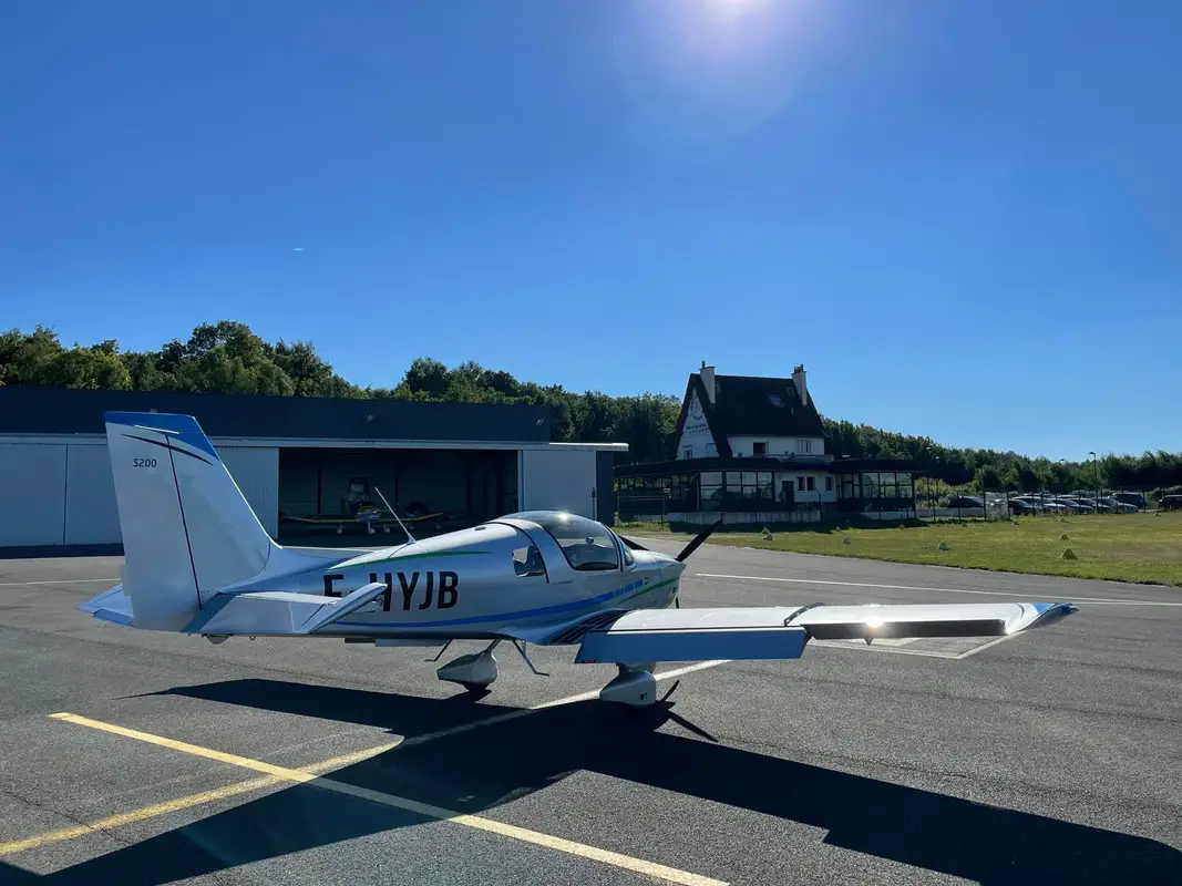 Photo from Aeroclub De Deauville's website