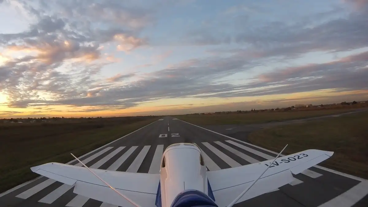 Photo from Escuela De Vuelo Ba Flight- (EN Proceso De Adecuacion A La Raac 141)'s website