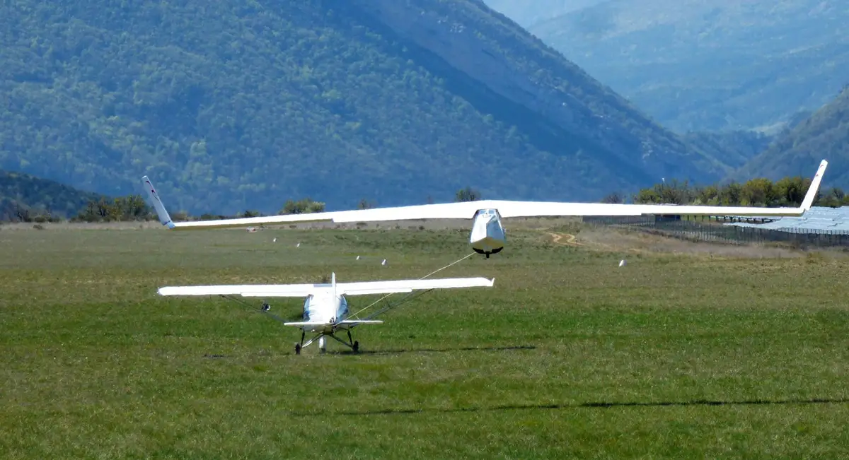 Photo from Association Aéronautique d'Aspres – Aéroclub du Buëch's website