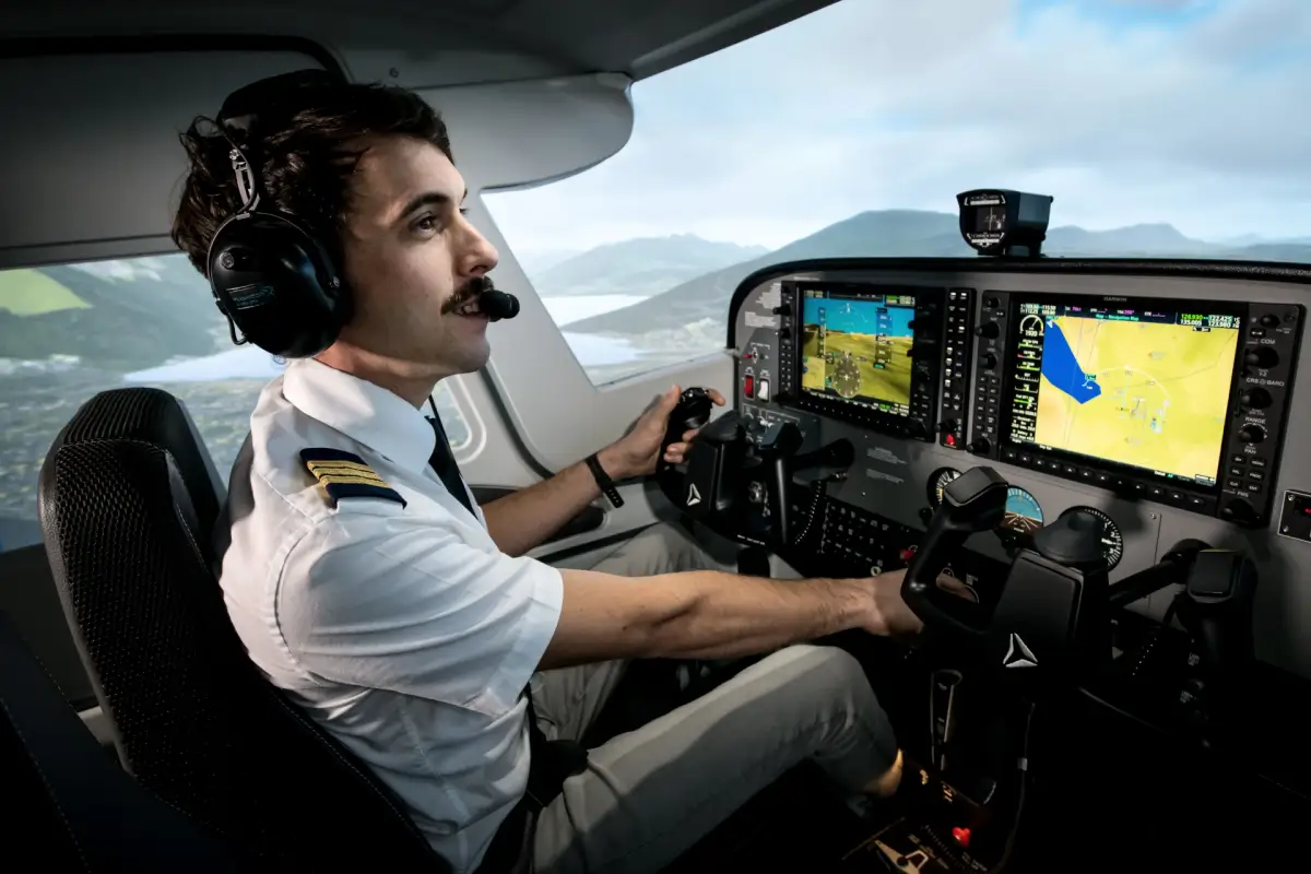 Photo from Cirrus Aviation INC's website