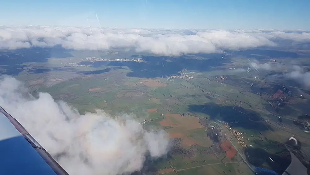 Foto von der Website von Aeroclub D'Aubigny