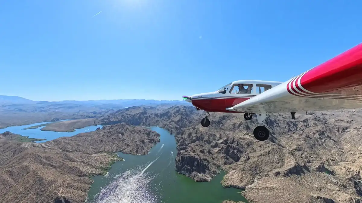 Photo from Desert Wings Flight School's website