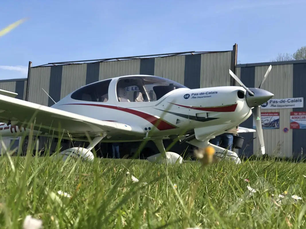 Photo from Aeroclub Gaston Vailler Lens Benifontaine's website