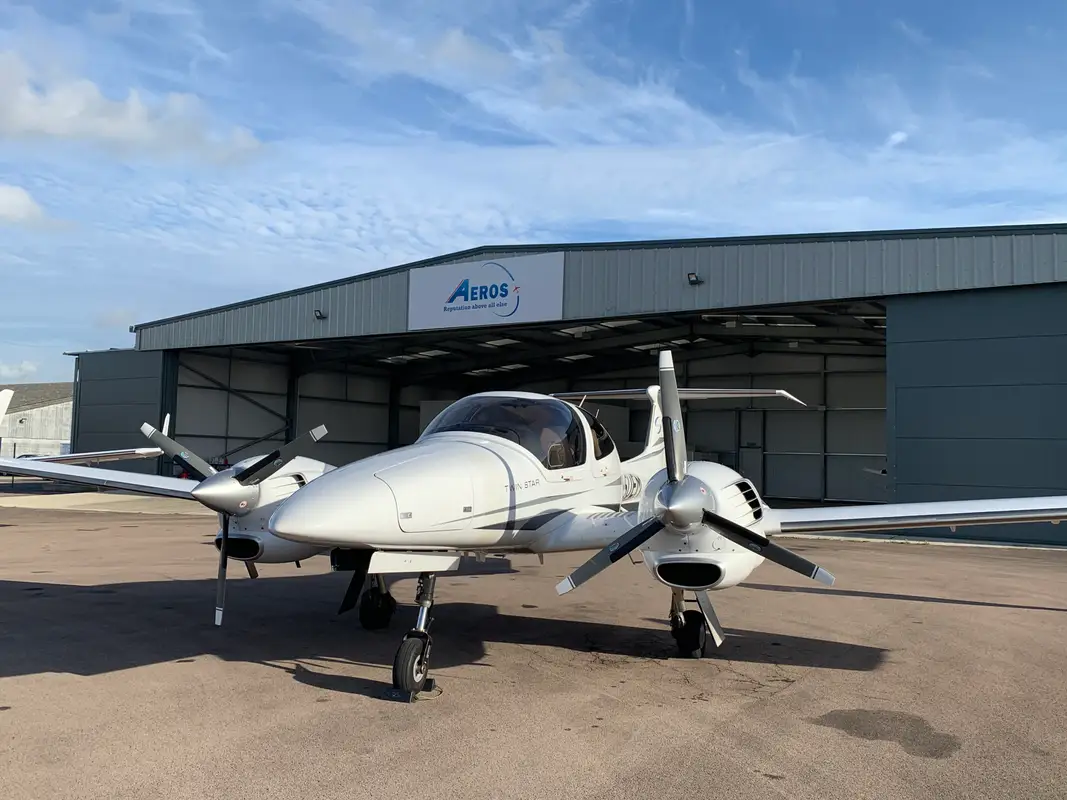 Photo from Aeros Flight Training's website