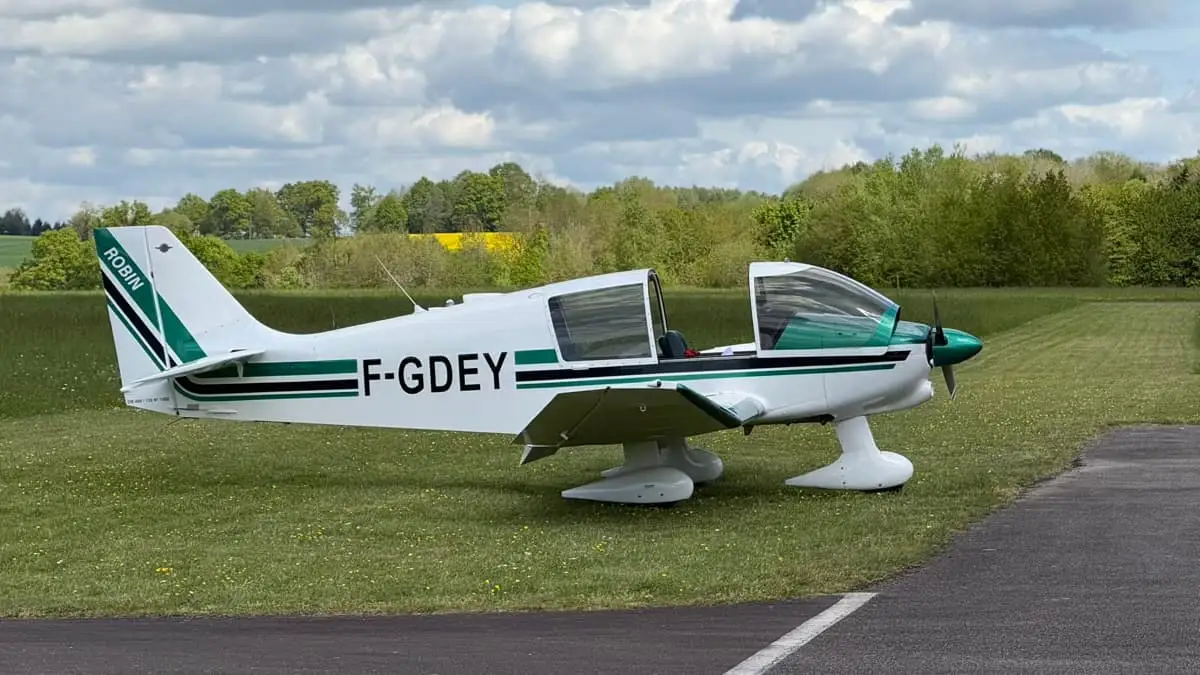 Photo from Aeroclub De Mortagne Au Perche's website