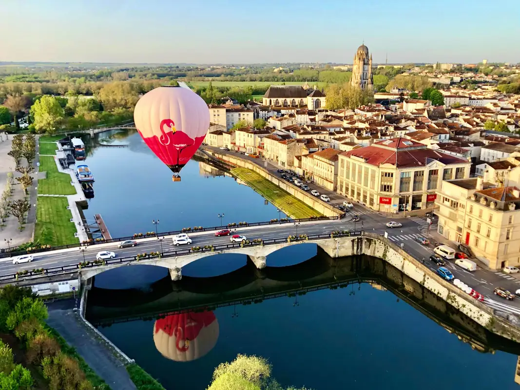 Photo from Envol Montgolfiere's website