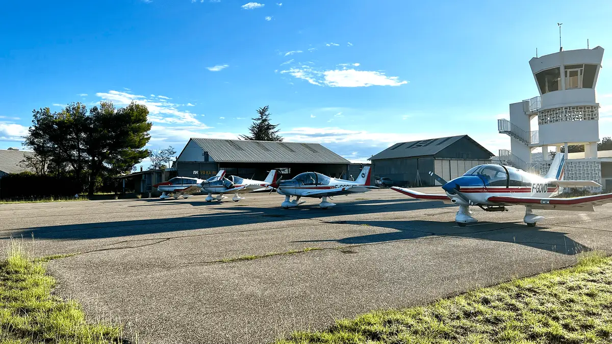 Photo from Aeroclub De Manosque Vinon's website