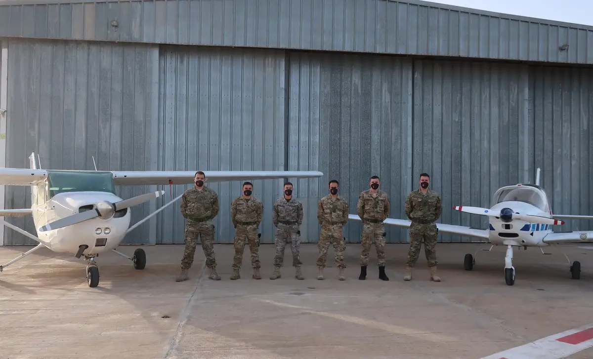 Photo from Malta School of Flying's website