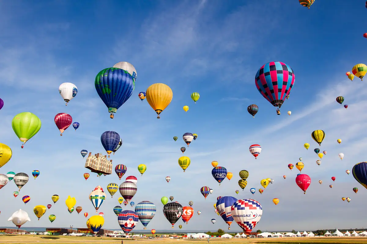 Photo from Pilatre De Rozier's website