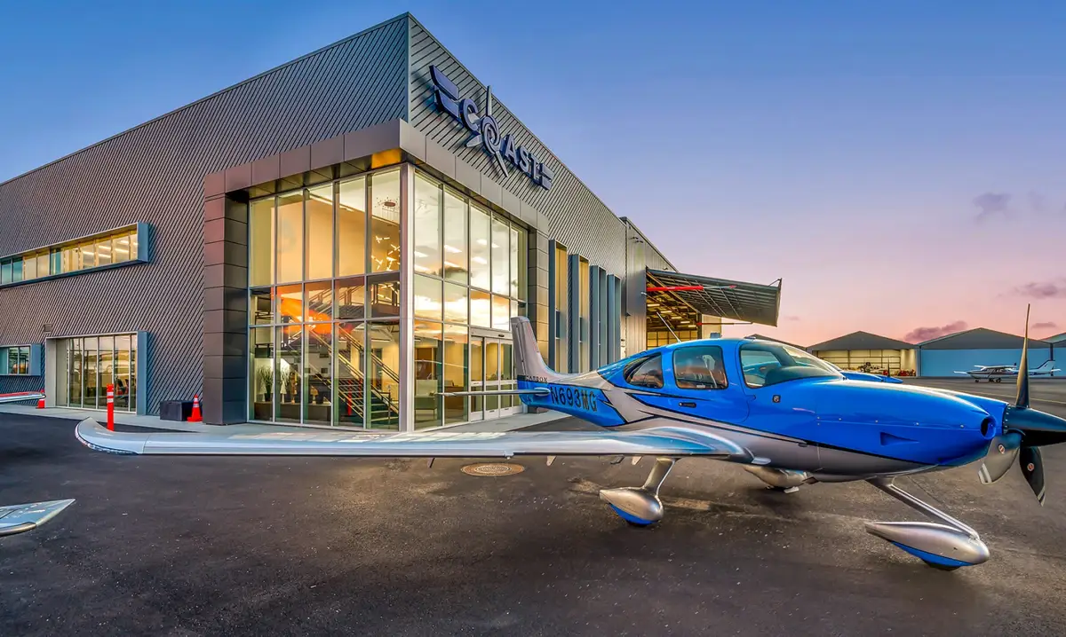 Photo from Flight school's website
