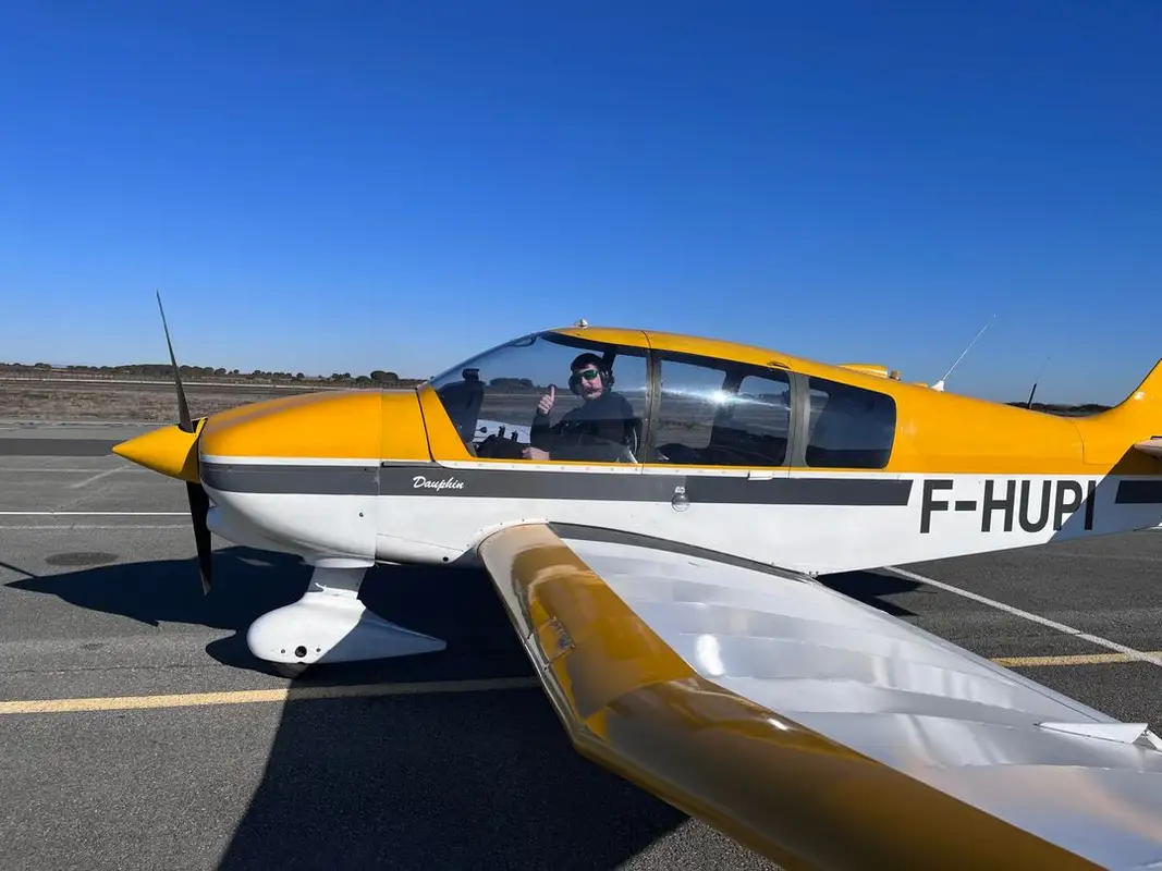 Photo from AERO CLUB DE BEZIERS Cap d'Agde's website
