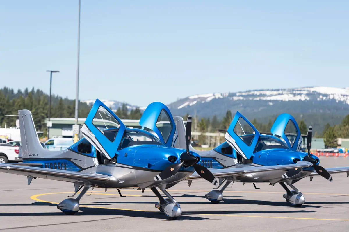 Photo from Mountain Lion Aviation's website