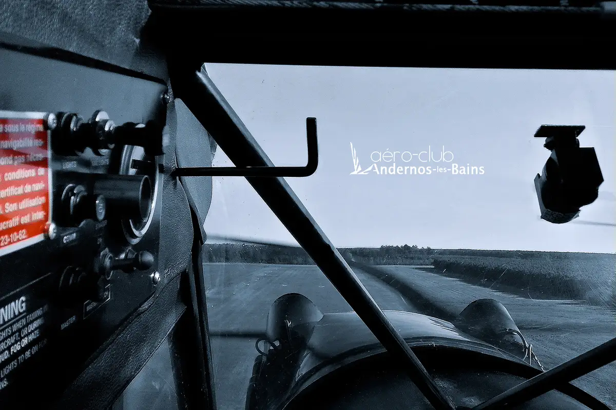 Photo from Aeroclub D'Andernos's website