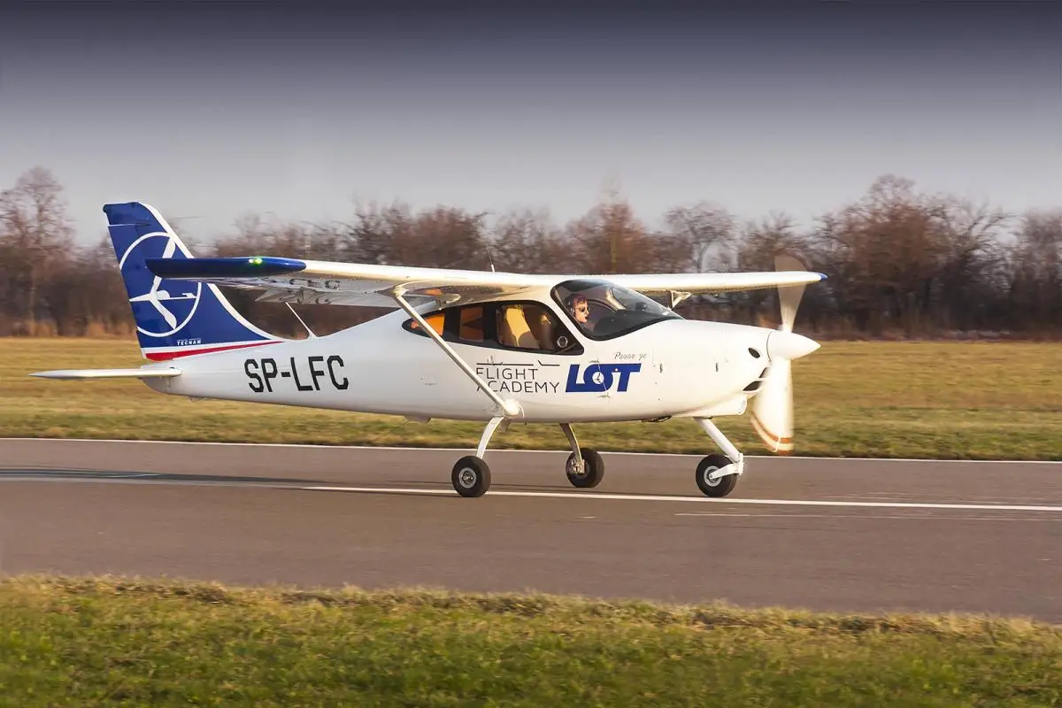 Foto von der Website von PL.ATO.060 — LOT Flight Academy