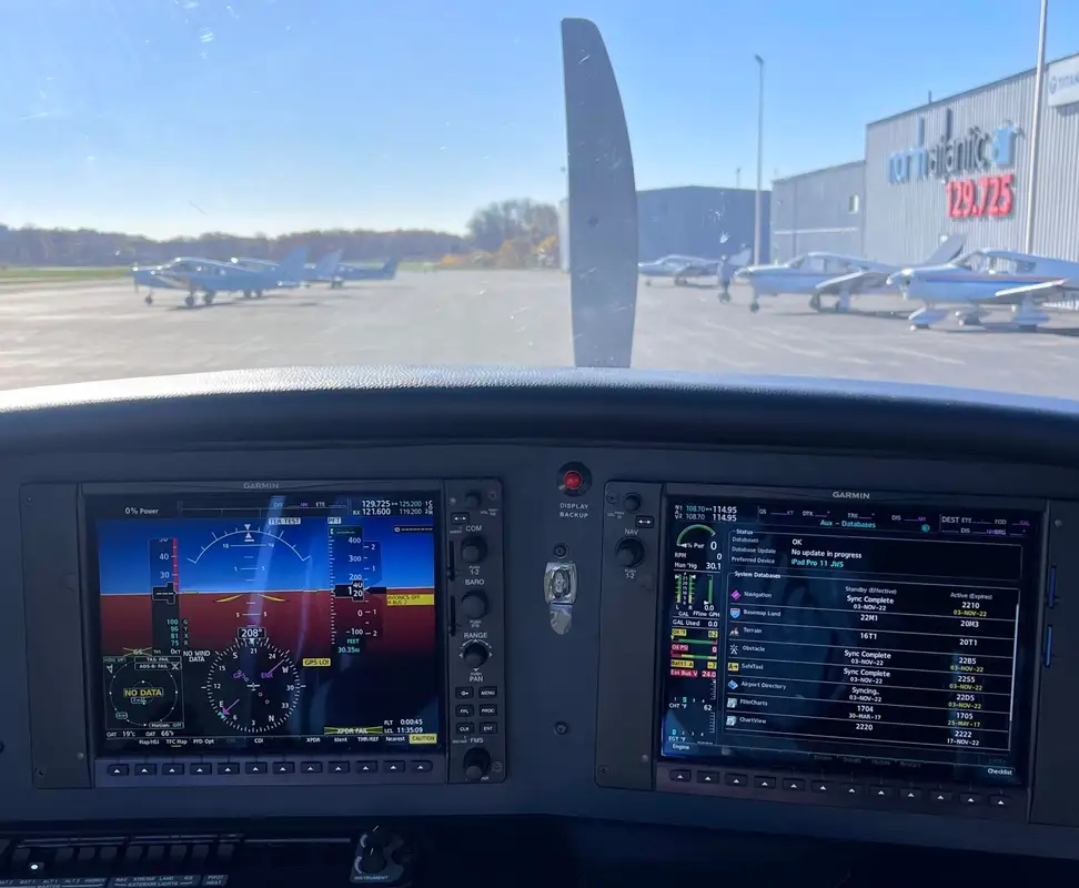 Photo du site web de Beverly Flight Center INC
