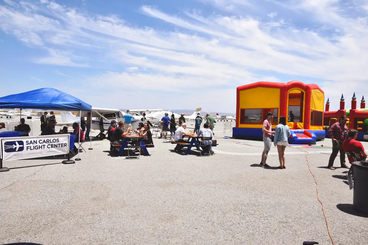 Photo from San Carlos Flight Center's website