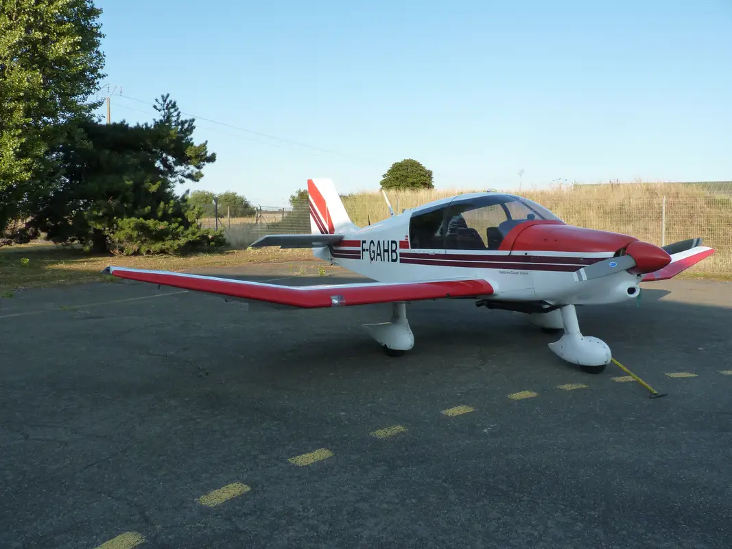 Photo from Aeroclub De Chateaudun's website