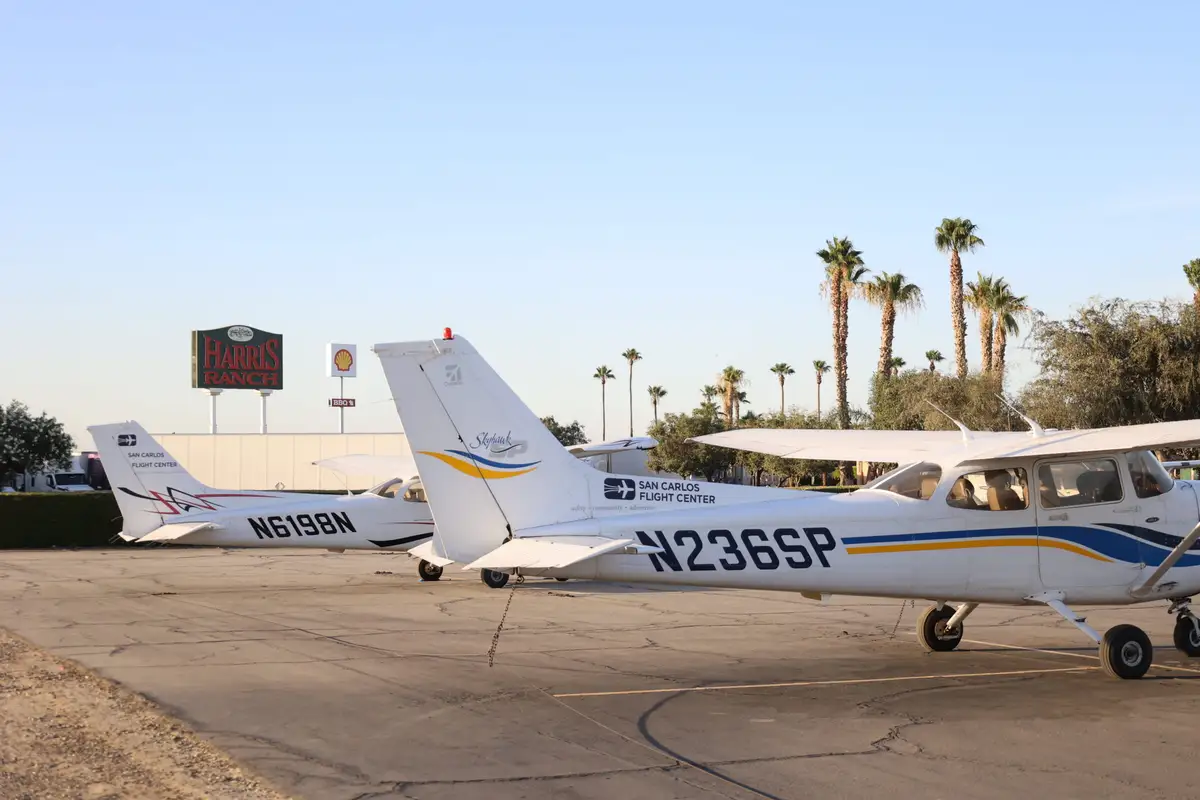 Photo from San Carlos Flight Center's website