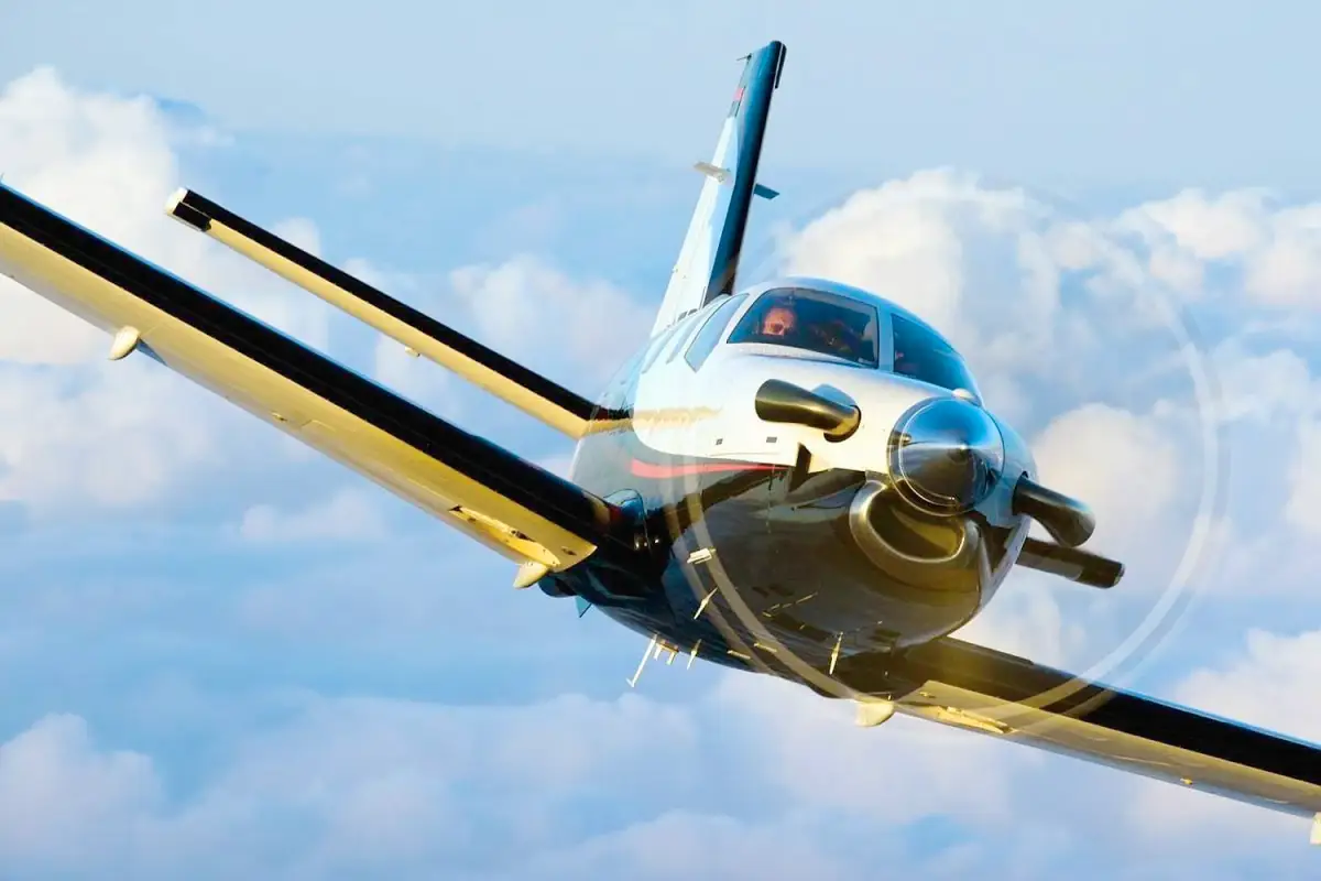 Photo from Mansfield Heliflight's website