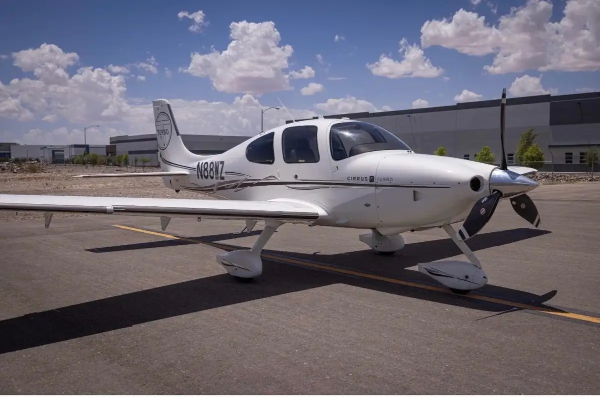 Photo from 702 Helicopter INC's website